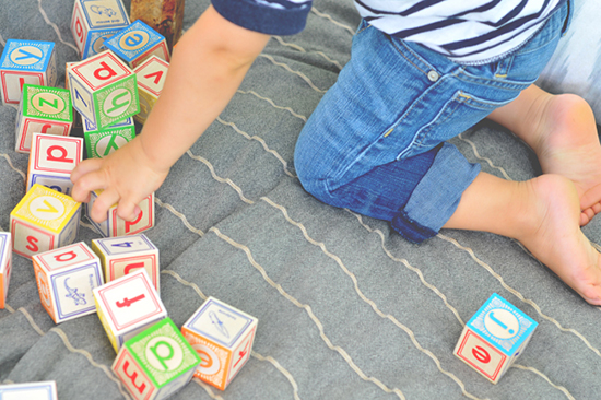 Enchanting children's shoot with A Daily Something | UncommonGoods