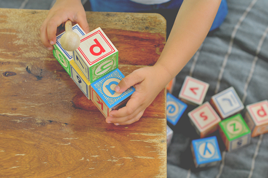 Enchanting children's shoot with A Daily Something | UncommonGoods